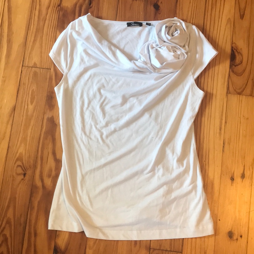 3/$20 white cap sleeve top with rose decoration